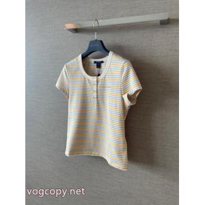 Tシャツブランド コピー 通販LOUIS VUITTON目を引く1着 大好評アイテム 海外モデル.