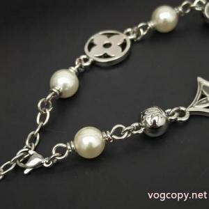 アクセサリーLOUIS VUITTON魅惑 完売人気 おすすめ/オススメ偽 ブランド 販売.
