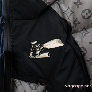 無性に欲しい 今季流行り SS26カッコいい ダウンジャケットLOUIS VUITTON偽 ブランド 販売