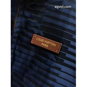トレンド2026 爆発的な人気 今年流行りの新作アイテムコートブランド レプリカLOUIS VUITTON