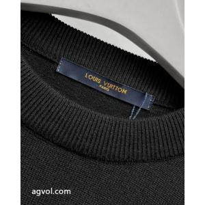 LV｜控えめ質感黒ニットデイリー通勤本命セーター