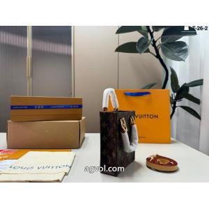 ブランド コピー 激安上質な材料 オススメ新作商品 大人の雰囲気たっぷりLOUIS VUITTONバッグ