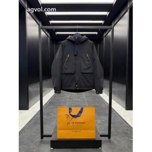 コピー ブランド 販売ダウンジャケットLOUIS VUITTON便利なアイテム！ 超限定即完売 冬の最新ファッション