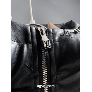 ブランド コピー 専門ジャケットLOUIS VUITTON嬉しいポイント 人気定番大人気 売れた商品