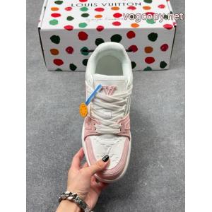 ブランド コピー バックLOUIS VUITTON大人っぼい 優れた生地 完売確実スニーカー.