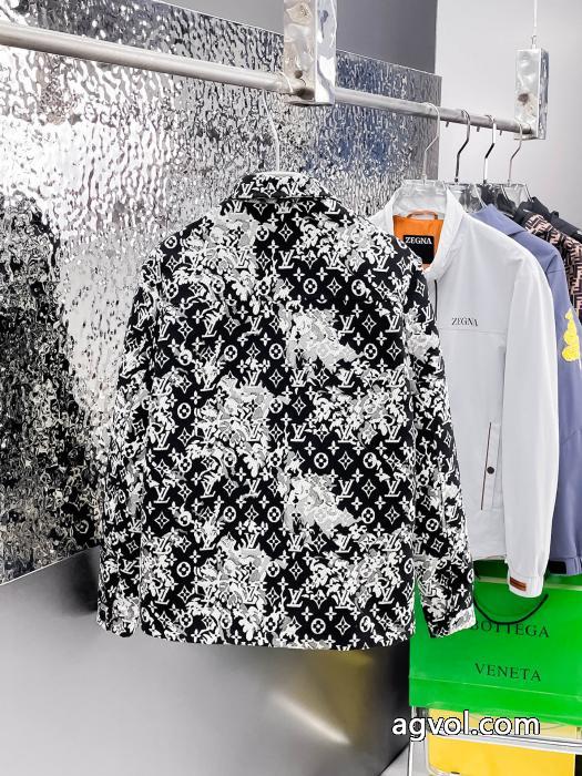ブランド 激安 どんなシーンにも着回し力抜群のシンプルジャケットLOUIS VUITTON 2