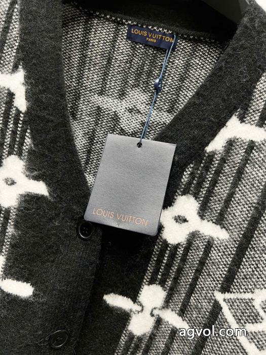 LOUIS VUITTONコート激安 ブランド 通販唯一無二の存在人気話題 1