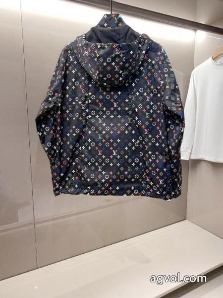 日本完売新作限定大人でエレコートLOUIS VUITTON偽 ブランド 1