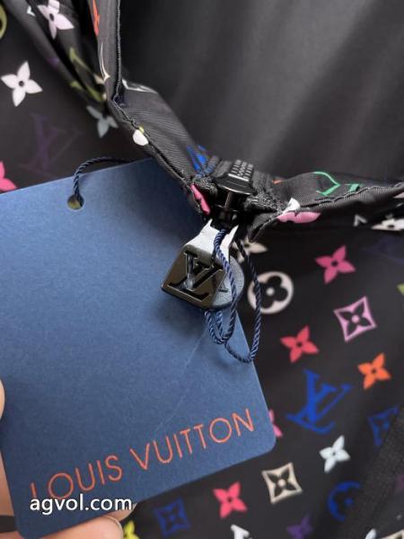 日本完売新作限定大人でエレコートLOUIS VUITTON偽 ブランド 5