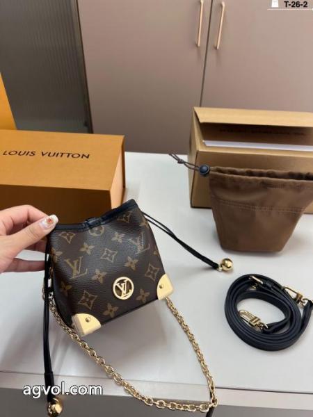 LOUIS VUITTONシューマイバッグ折りたたみケース飛行機ケース 5 