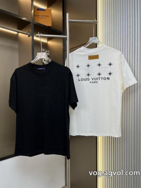 LOUIS VUITTONルイ・ヴィトン2025ss新作アルファベット柄工芸刺繍カップルカジュアル半袖Tシャツ 0 