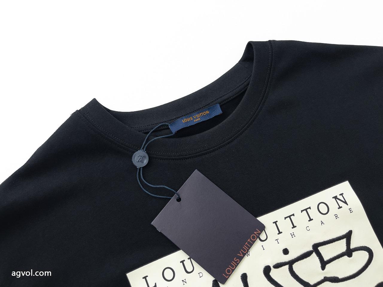 ルイ ヴィトン LOUIS VUITTONプリント下地刺繍草書ロゴ半袖Tシャツ 5