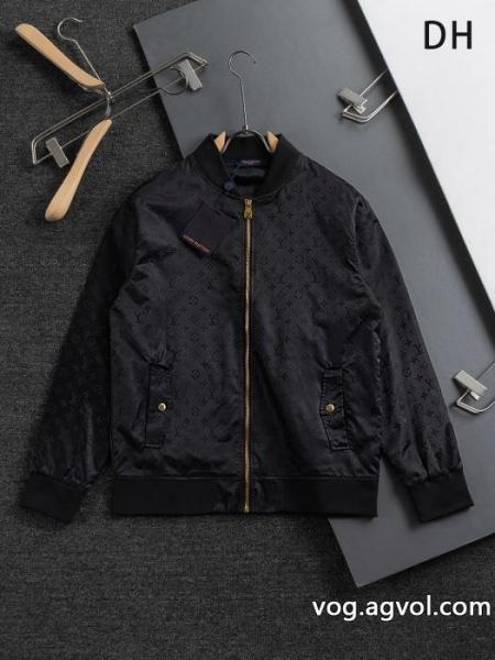 Louis Vuitton 25 SS早秋冬モデルアルファベットジャカード満印キャップコート 0 