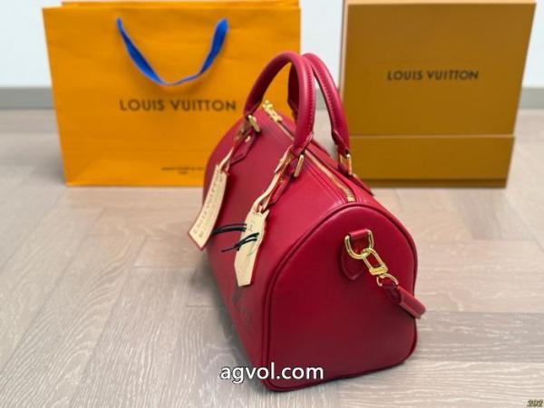 コピー ブランド 通販バッグLOUIS VUITTON新鮮ながら上品秋冬の新作 4