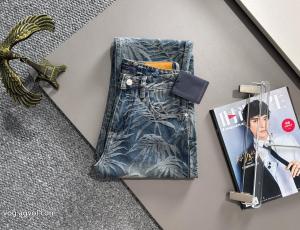 コピー 通販大注目国内完売数量限定高い人気LOUIS VUITTONジーンズ