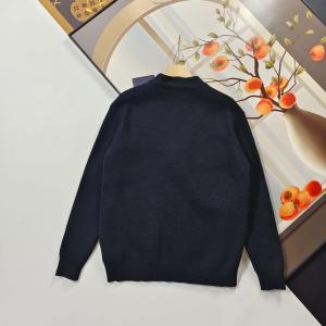 ブランド スーパー コピー 通販LOUIS VUITTON大人の余裕が漂うロゴが美しいコート