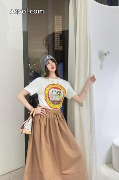 LOUIS VUITTON高級感ある今旬のシルエットバランス偽物 ブランド 販売半袖Tシャツ 3
