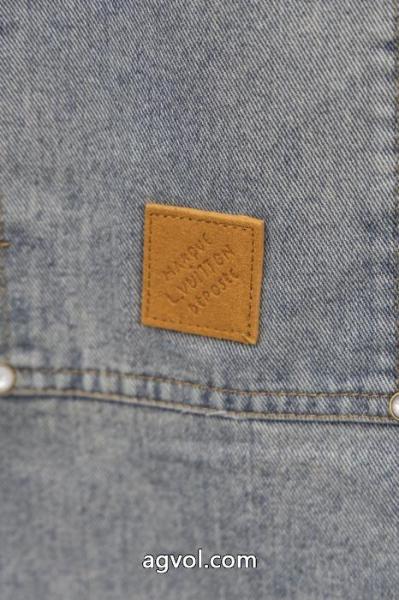 Louis Vuitton2025新型王鶴帝同日焼け色あせデニムコート 2