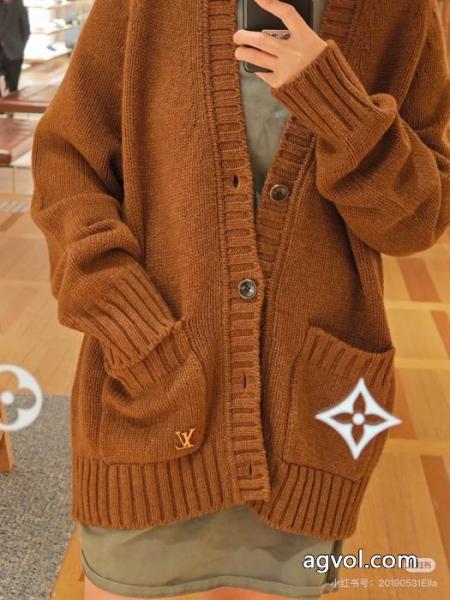 Louis Vuittonレトロなロゴニットカーディガンセーターのコート 5