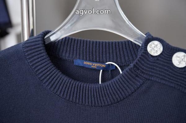 LOUIS VUITTONFW新シリーズドリルボタンサザエ刺繍セーター 5 