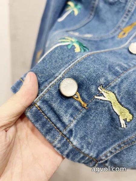 LOUIS VUITTONアニマル柄刺繍シングルバックル開襟ゆったりデニムコート 2