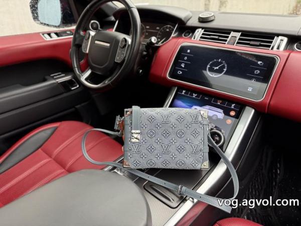 Louis Vuitton取り外し可能ショルダーストラップアルファベット組み合わせショルダーバッグ郵便配達バッグ 0 
