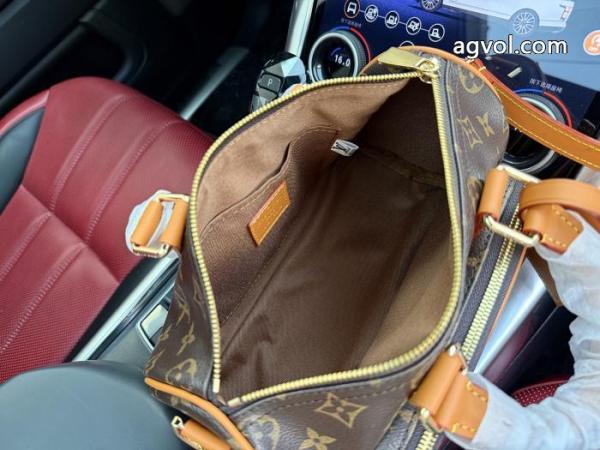 LOUIS VUITTONショルダーバッグ偽 ブランド 流行の最前線完売目前 4