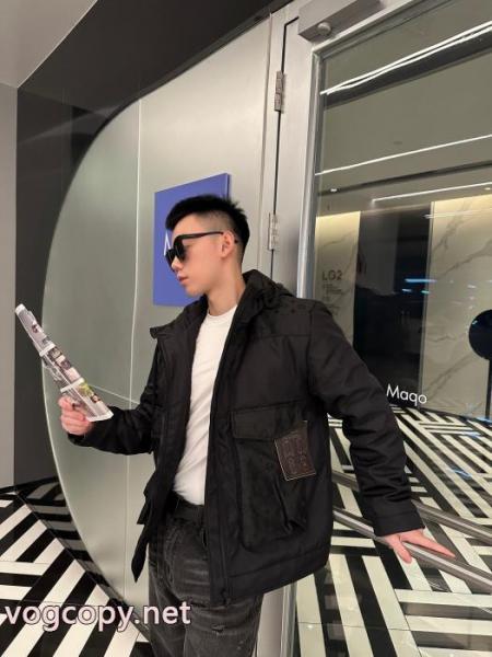 今年も人気! お洒落が人気新品 限定数限り綿入れの服LOUIS VUITTON偽 ブランド サイト 2