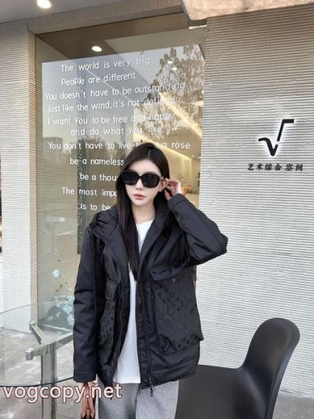 今年も人気! お洒落が人気新品 限定数限り綿入れの服LOUIS VUITTON偽 ブランド サイト 4