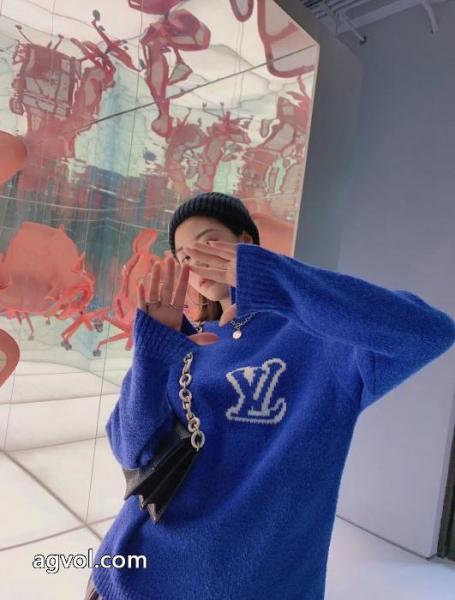 素敵な冬の定番アイテム 絶対欲しい 品質保証豊富なブランド コピー 激安LOUIS VUITTONセーター 1