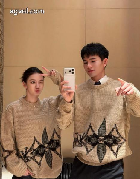LOUIS VUITTON2025限定 超レア 秋冬 即完売必至セータースーパー コピー メンズ 2