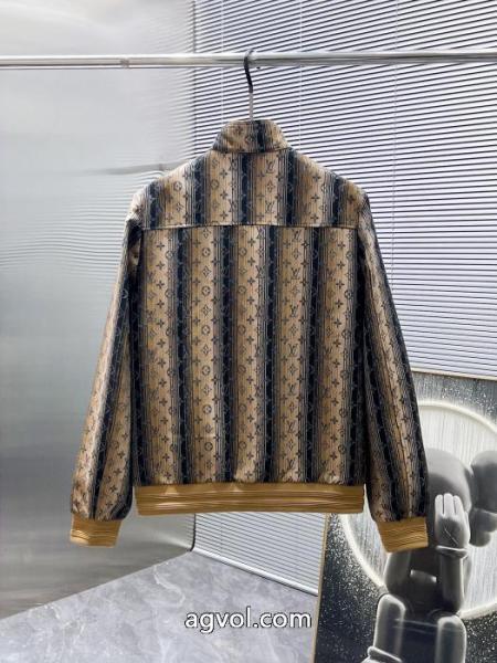 ブランド 品 スーパー コピーコートLOUIS VUITTON衝撃セールで破格 ソフトな素材を使用 お買い得新作 1
