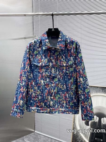 ブランド スーパー コピー 優良店LOUIS VUITTON魅力的な新作 必需品 雑誌掲載ブランドコート 0