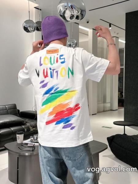 LOUIS VUITTON通販 ブランドお洒落自在 ブランド新作2025 魅力的な半袖Tシャツ 0