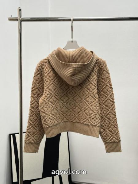 雑誌掲載アイテム お洒落自在 絶対欲しい手に入るLOUIS VUITTONブランド コピー 品コート 5