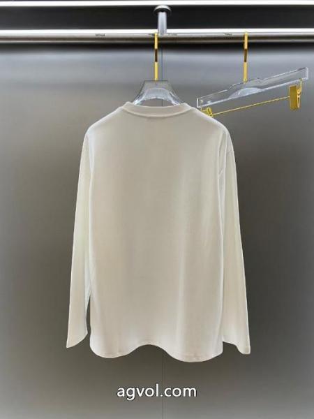 魅力が光る ついに登場 数量限定LOUIS VUITTON長袖Tシャツブランド 偽物 激安 4