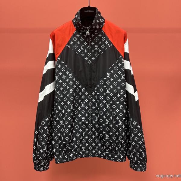 ジャケット存在感は抜群 トレンド感のある 人気雑誌掲載ブランド 偽物 激安LOUIS VUITTON 0 