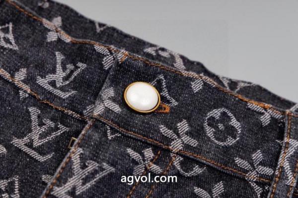 LOUIS VUITTONブランド 偽物 激安 通販今季トレンド 秋冬特別販売 上品可愛いジーンズ 3