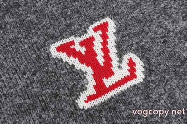 ブランド フェイクLOUIS VUITTON今季新作 セール カッコカワイイ 軽くて嬉しいセーター 4