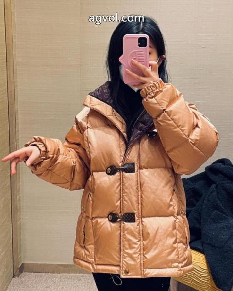 人気沸騰なアイテム 高級感のあるデザイン ギフトラッピングOKブランド スーパー コピー 優良店ダウンジャケットLOUIS VUITTON 2