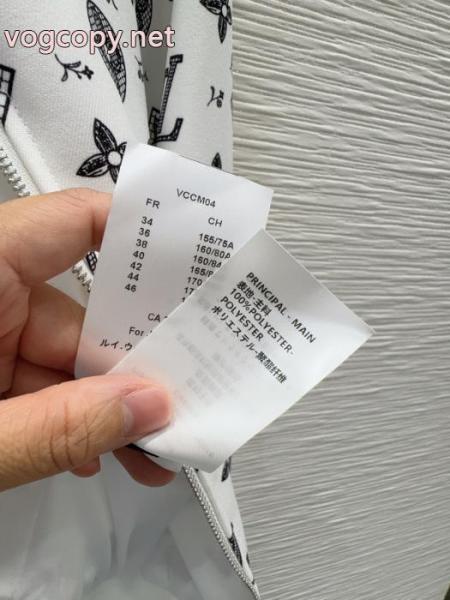 2025一番最高人気 店舗で人気満点 独特LOUIS VUITTONコートスーパー コピー 品 4
