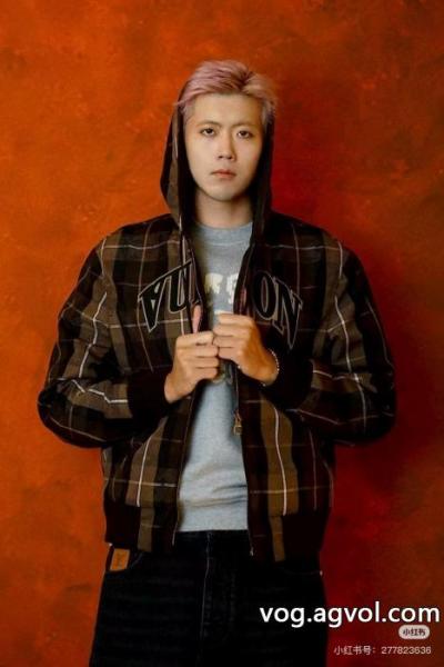 激安 通販 専門店人気沸騰中 人気セール250%新品 目を惹く新作コートLOUIS VUITTON 0