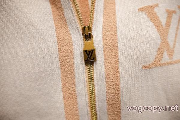 ブランド フェイク激安専門店 魅力ファッション 激安即発コートLOUIS VUITTON 3