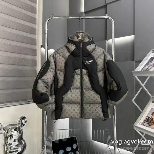 ダウンジャケットブランド コピー 品都会的 待望の再販売 2025大人気 LOUIS VUITTON 0