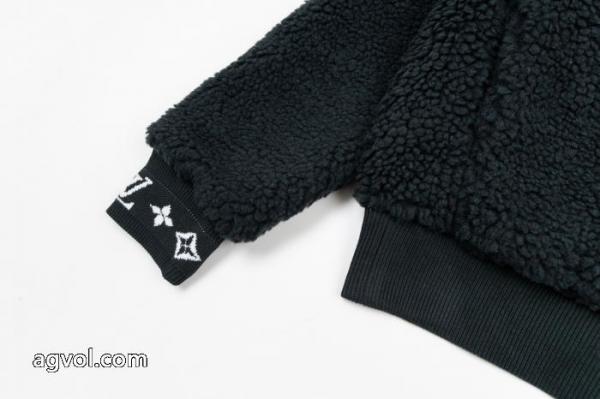 数量限定大得価 話題のブランド オンライン販売ブランド コピー 通販コートLOUIS VUITTON 1