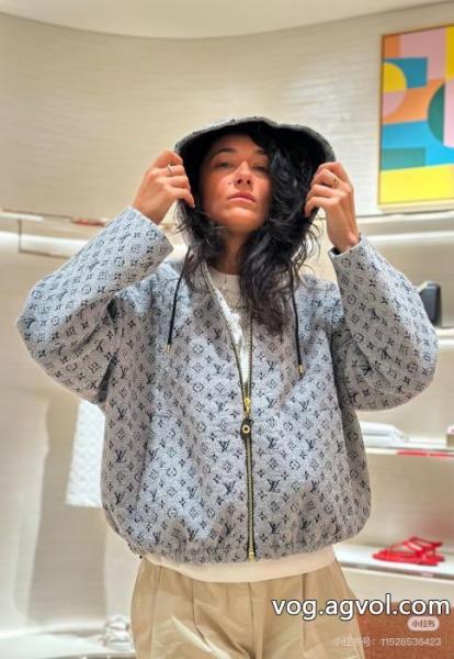 コートLOUIS VUITTON愛用者がとっても多い 上品可愛い 限定特価偽物 ブランド 0 