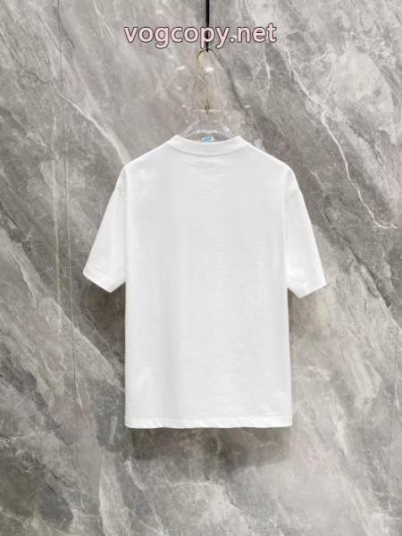 ブランド コピー 安心2025新品入荷 男女兼用 カジュアルもある絶妙な雰囲気LOUIS VUITTONTシャツ 2