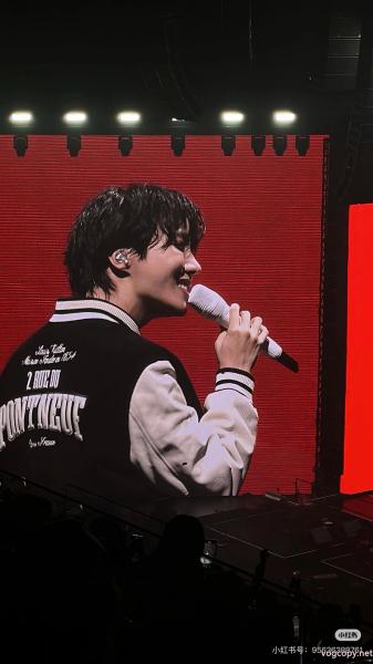 ブランド コピー 品ジャケットLOUIS VUITTON優れた品質 大人気限定カラー 海外限定 0
