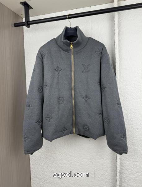 絶対欲しい 品質の良さ セール価格でお得LOUIS VUITTONブランド 品 スーパー コピー綿入れコート 1
