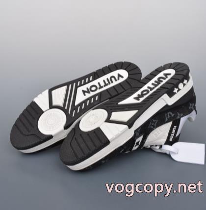 注目度UP！ 新品保証 限定SALEブランド コピー 激安LOUIS VUITTONスニーカー.. 5 